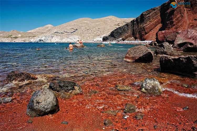 Santorini-Red-Beach