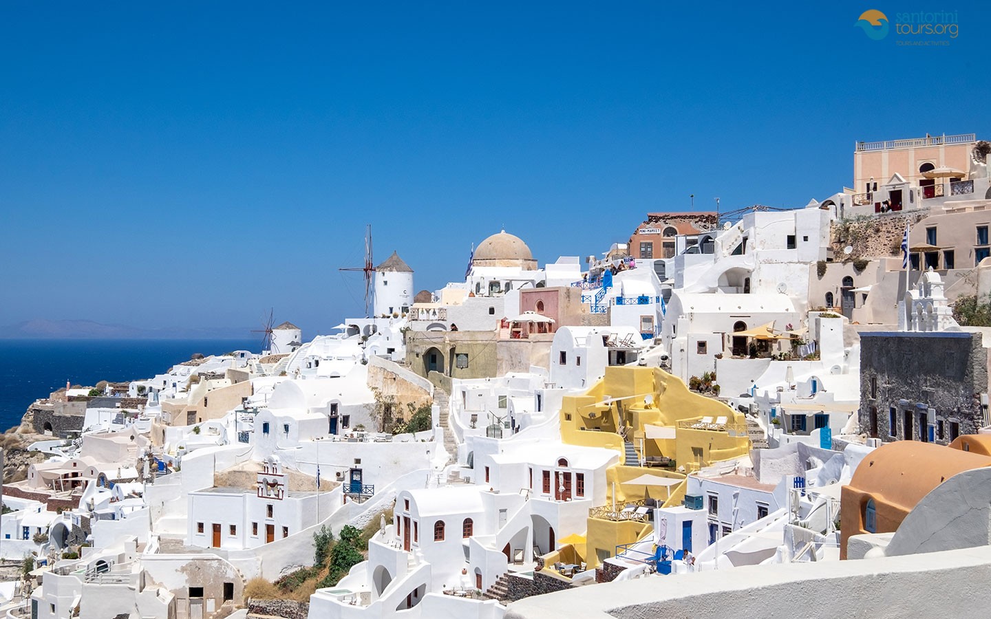 Santorini-is-an-all-year-round-destination-for-2023